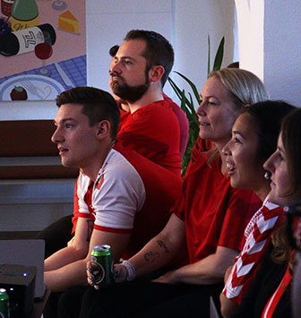team watching football